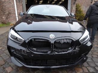 BMW 1-serie 116 d M Sport picture 3