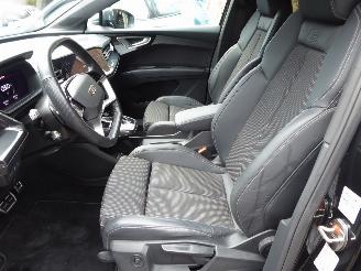 Audi Q4 e-tron Sportback 35 e-tron S Line picture 11