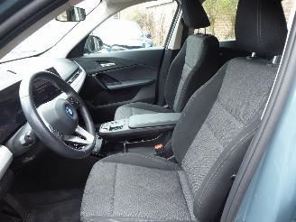 BMW iX1 30 xDrive picture 15