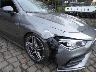 Mercedes Cla-klasse Shooting Brake CLA 180 d AMG Line picture 4