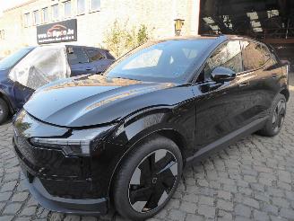 krockskadad bil auto Volvo EX30 Plus 2WD Pure Electric 2024/4