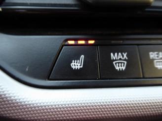 BMW 1-serie 116 i Advantage picture 18