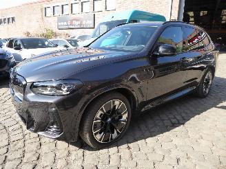 krockskadad bil auto BMW iX3 M Sport 2022/11