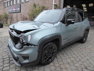 damaged passenger cars Jeep Renegade Longitude Mild-Hybrid FWD 2022/8