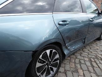 Kia Cee d SW Hybrid PHEV picture 5