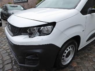 Peugeot Partner Premium L2 picture 2