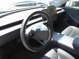 Tesla Model 3 Long Range Dual AWD picture 18