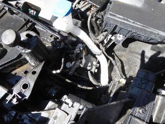 Ford Explorer Premium RWD picture 11