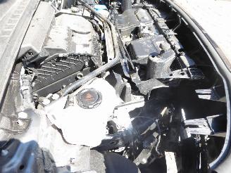 Ford Explorer Premium RWD picture 12