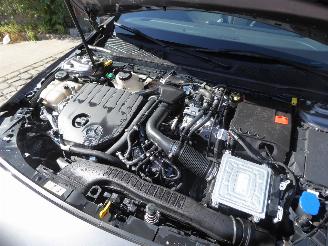 Mercedes A-klasse 250e A Limousine AMG Line picture 25