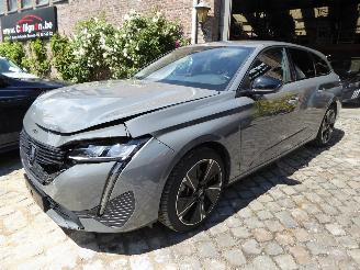 Unfallwagen Peugeot 308 SW e- Allure 2024/9