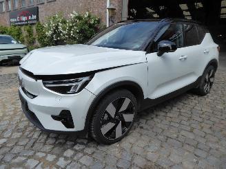 Voiture accidenté Volvo XC40 Ultimate Recharge Pure Electric 2WD 2024/5