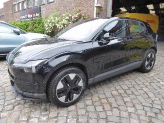 Unfallwagen Volvo EX30 Core 2WD Pure Electric 2024/6