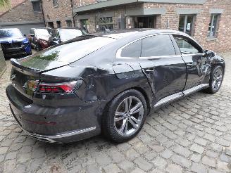 Volkswagen Arteon R Line picture 7