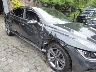 Volkswagen Arteon R Line picture 6