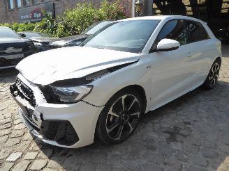 Coche accidentado Audi A1 Sportback 25 TFSI S line 2024/2