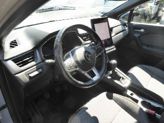 Renault Captur II Techno picture 11