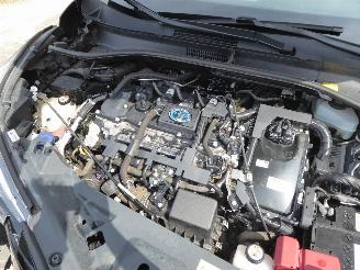 Toyota CH-R Hybrid picture 24