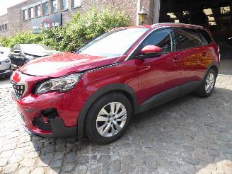 krockskadad bil auto Peugeot 5008 Active 2020/10