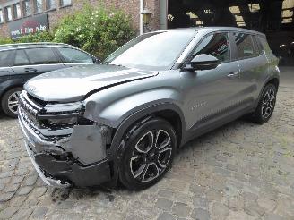 Schadeauto Jeep Avenger Altitude 2024/2