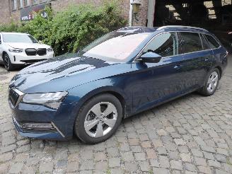 skadebil auto Skoda Superb Superb Combi Style iV 2021/4