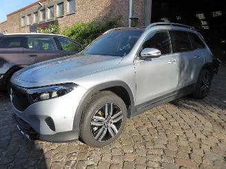 uszkodzony samochody osobowe Mercedes EQB 250+ 2025/6