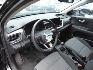 Kia Stonic  picture 11