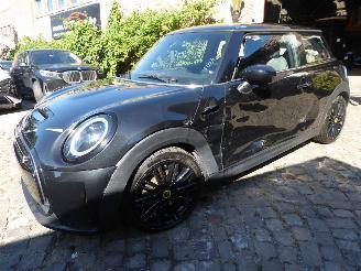 Voiture accidenté Mini Cooper SE Mini 3-trg. Cooper SE Classic Trim 2022/7