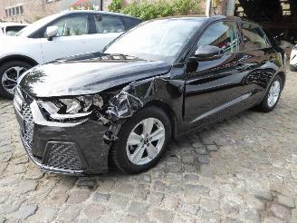 Vaurioauto  passenger cars Audi A1 25 TFSI Advanced 2024/8