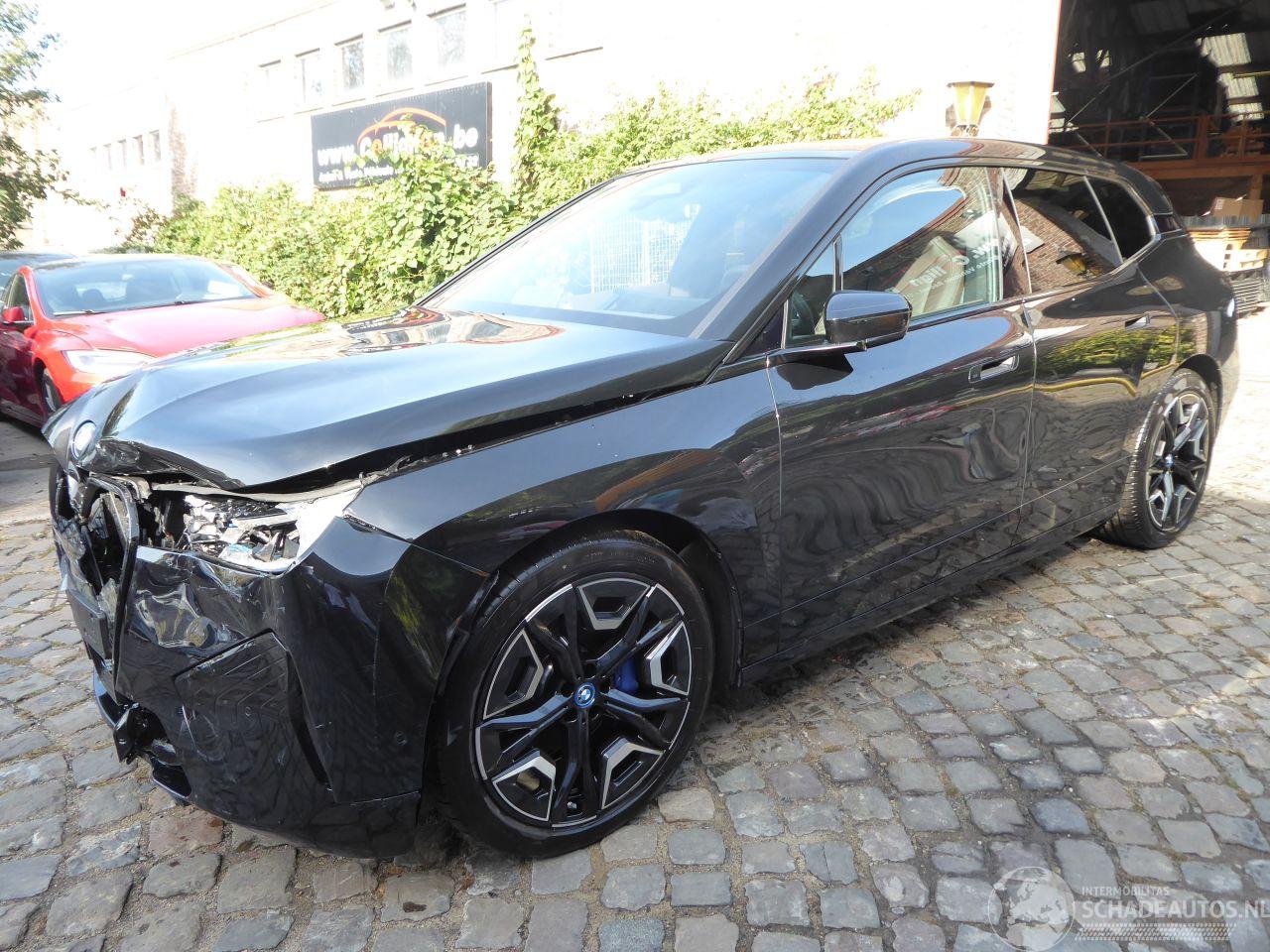 BMW iX 40 Sport