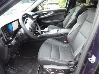Renault Espace VI Iconic E-Tech Hybrid picture 11