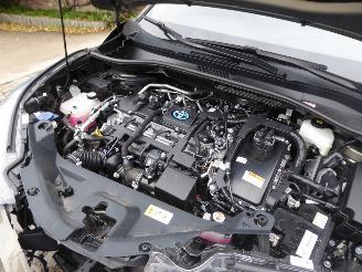 Toyota CH-R Hybrid Lounge picture 26
