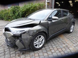 skadebil auto Toyota CH-R Hybrid Lounge 2022/11