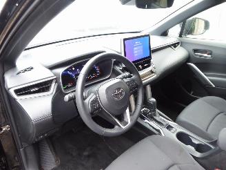 Toyota Corolla Cross Cross Hybrid FWD picture 16