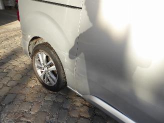Peugeot Traveller active picture 4