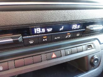 Peugeot Traveller active picture 21
