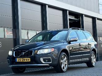 occasion passenger cars Volvo Xc-70 2.4 D5 Leer Navi Xenon 2007/10