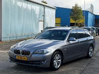 damaged passenger cars BMW 5-serie 520i High Executive 2012/12