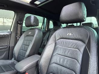Volkswagen Tiguan 2.0 R-line 360 Camera Pano 150PK Leer picture 8
