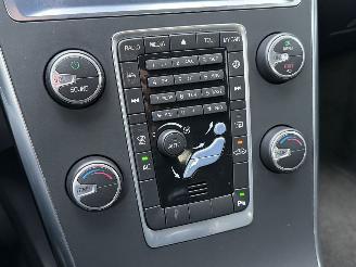 Volvo Xc-60 2.0 D3 Navi Clima AUTOMAAT picture 10