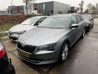 Ocazii autoturisme Skoda Superb 1.6 TDI Xenon Clima Navi EURO-6 2016/2