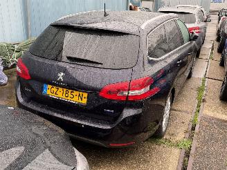 Peugeot 308 1.6 BlueHDI Panorama Clima EURO-6 picture 3