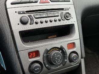 Peugeot 308 1.6 VTi XS picture 8