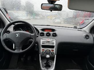 Peugeot 308 1.6 VTi XS picture 5