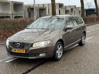 Ocazii autoturisme Volvo V-70 2.0 D2 Xenon Navi  EURO-6 2015/11