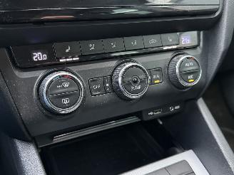 Skoda Octavia 1.6 TDI Greenline Navi Clima PDC picture 10