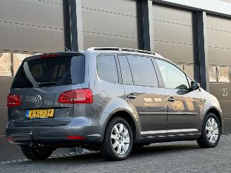 Volkswagen Touran 1.6 TDI Pano Navi Clima 7-PERS picture 4