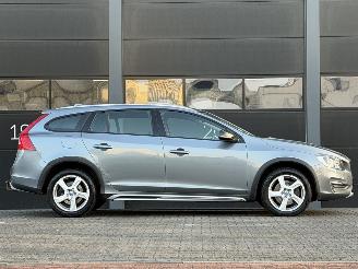 Volvo V-60 Cross Country 2.0 D4 Navi Clima EURO-6 picture 3