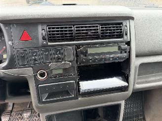 Volkswagen Multivan 2.5 TDI Camper picture 8