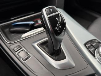 BMW 3-serie 320d Sport Line Navi Clima PDC picture 12